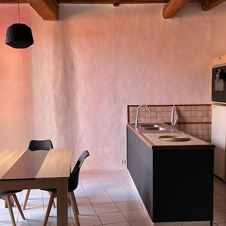 Atypique Appartement Châteauneuf-de-Gadagne Buitenkant foto