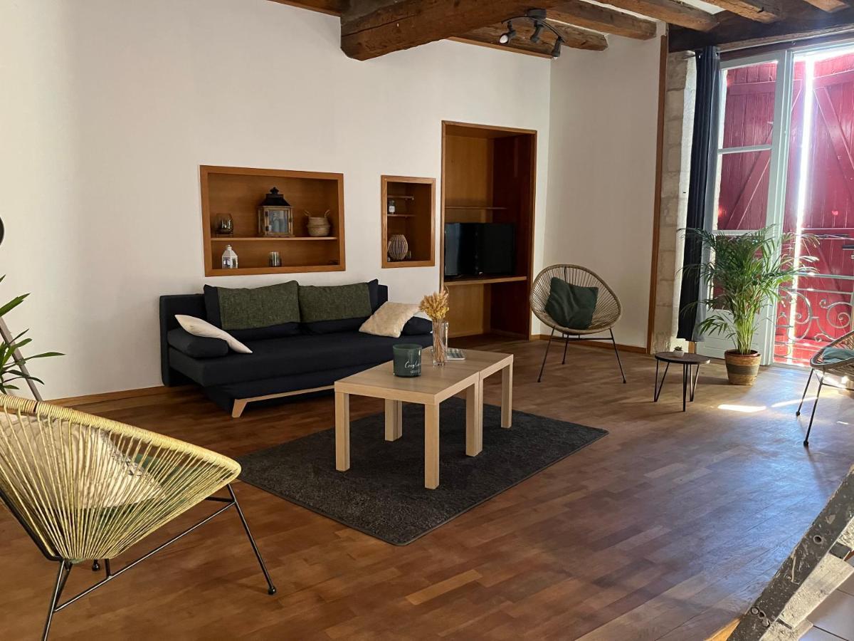 Atypique Appartement Châteauneuf-de-Gadagne Buitenkant foto