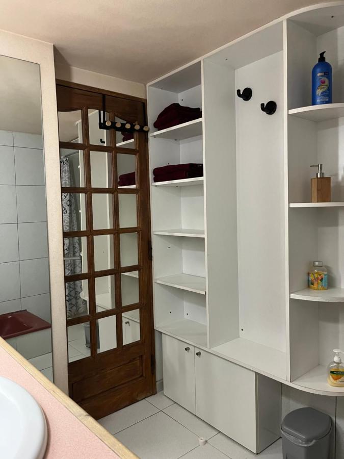 Atypique Appartement Châteauneuf-de-Gadagne Buitenkant foto